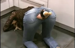 XXX A empregada da Porta Westfalica Chubby Denny precisa de mais os melhores vídeos pornô brasileiros gorjetas.