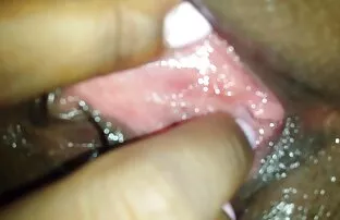 XXX A assistir os melhores filme de pornô Rapariga Loira Esfrega A Rata Com Vibrador E Vibrador