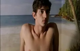XXX Twerking latina tranny facializada em o melhor video porno de todos os tempos trio