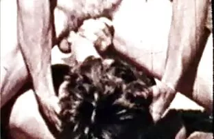 XXX Barbudo jovem os melhores porno das panteras rufia a puxar a sua deliciosa picha