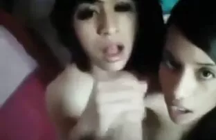 XXX A estrela cadente da milf Britânica fode-a com um filmes pornos os melhores vibrador.